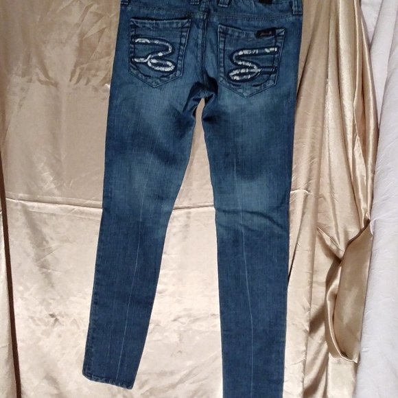 Seven7 Denim - Seven7 Jeans size 26 with sparkly pocket detail